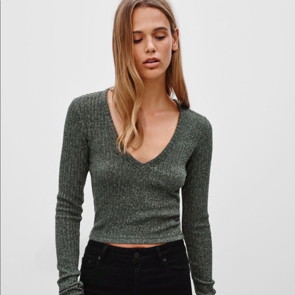 Aritzia Wilfred Free Cropped Sweater